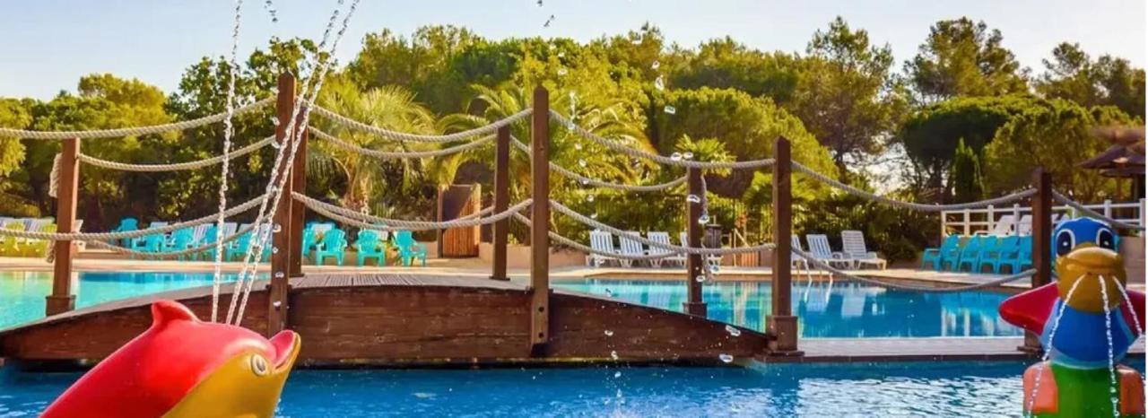 3 Bedroom Chalets Camping Lei Suves - Joycasa Roquebrune-sur Argens Extérieur photo