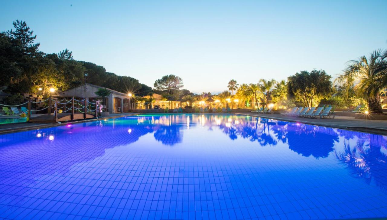 3 Bedroom Chalets Camping Lei Suves - Joycasa Roquebrune-sur Argens Extérieur photo