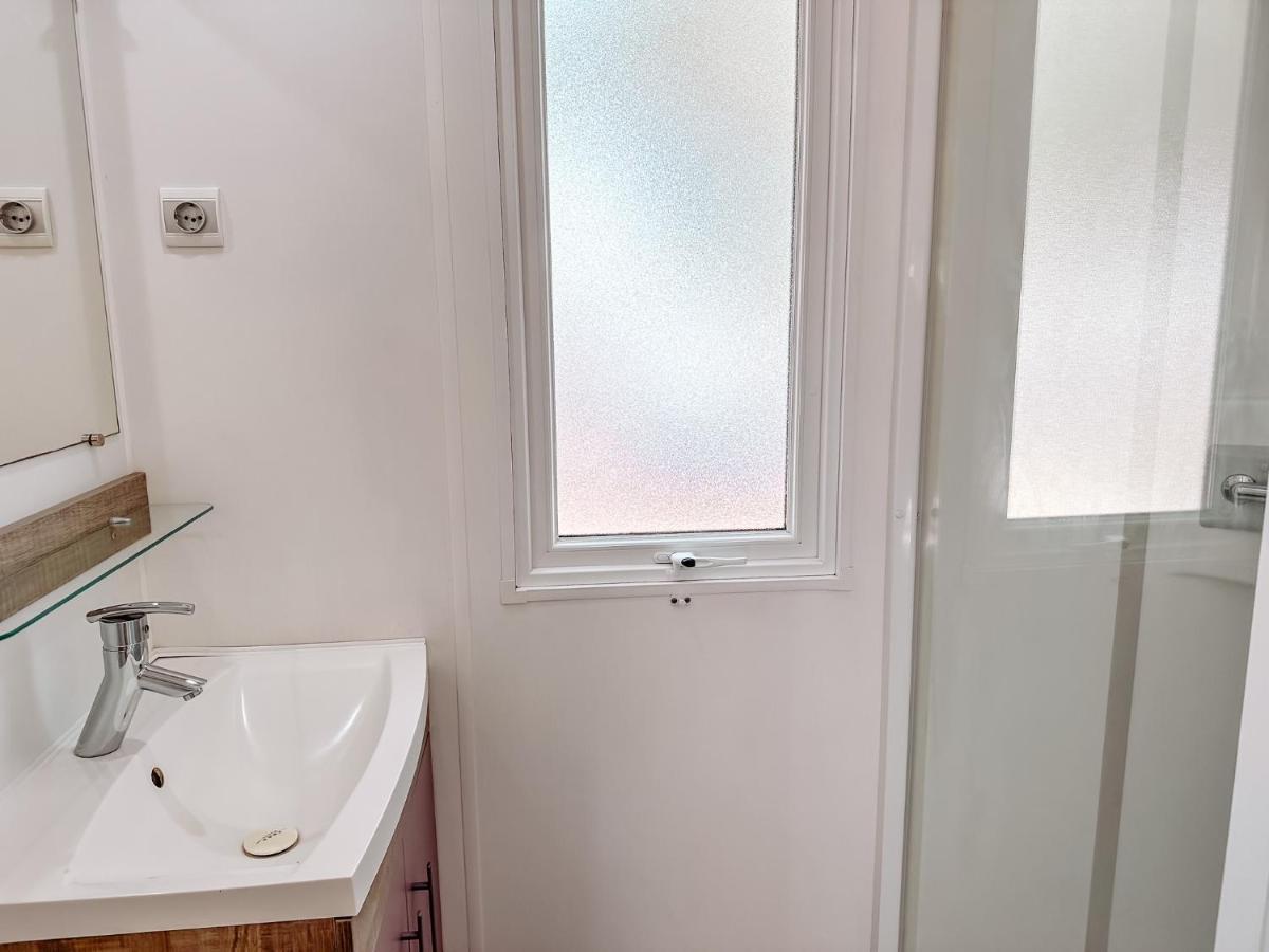 3 Bedroom Chalets Camping Lei Suves - Joycasa Roquebrune-sur Argens Extérieur photo