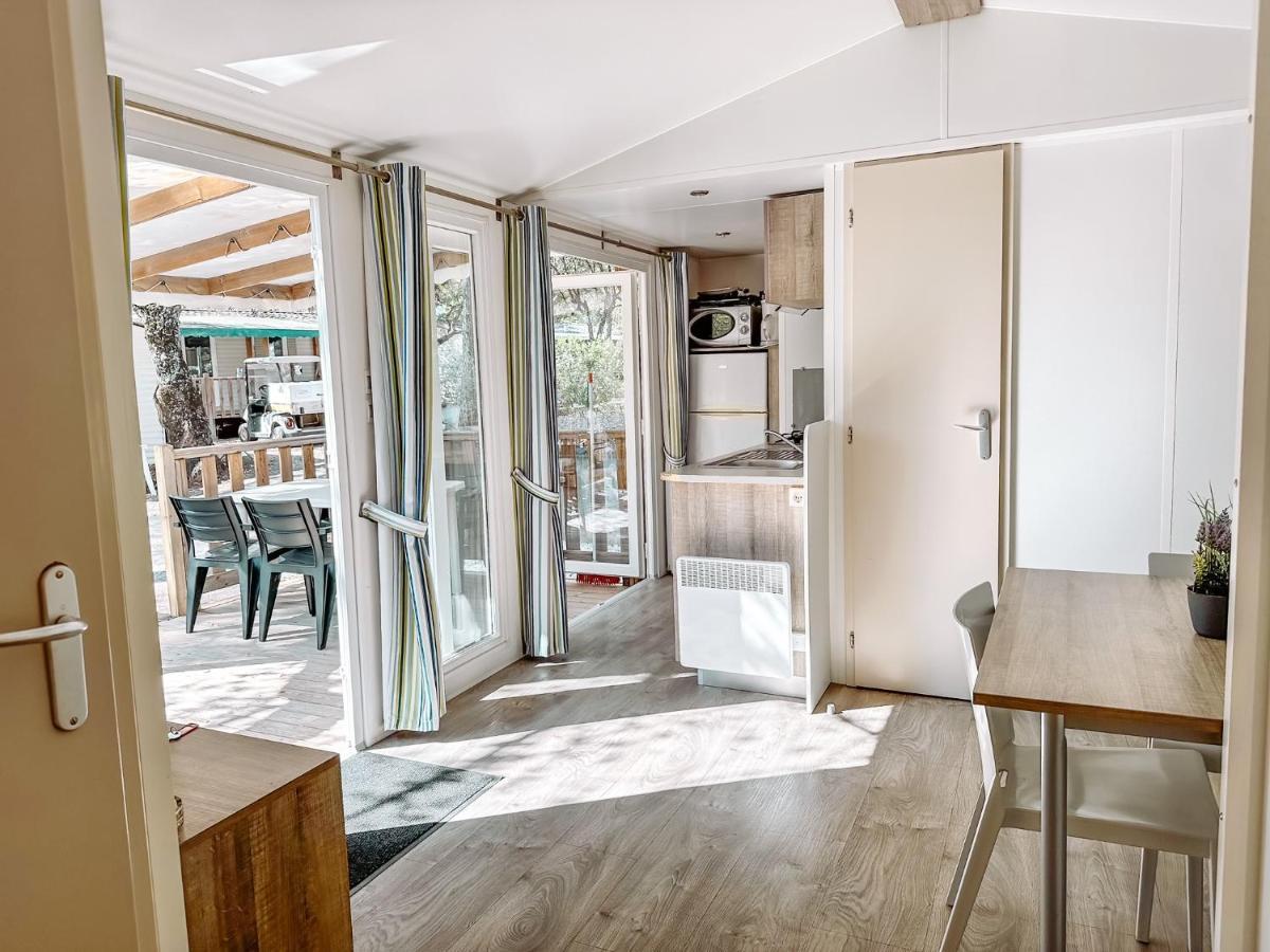 3 Bedroom Chalets Camping Lei Suves - Joycasa Roquebrune-sur Argens Extérieur photo