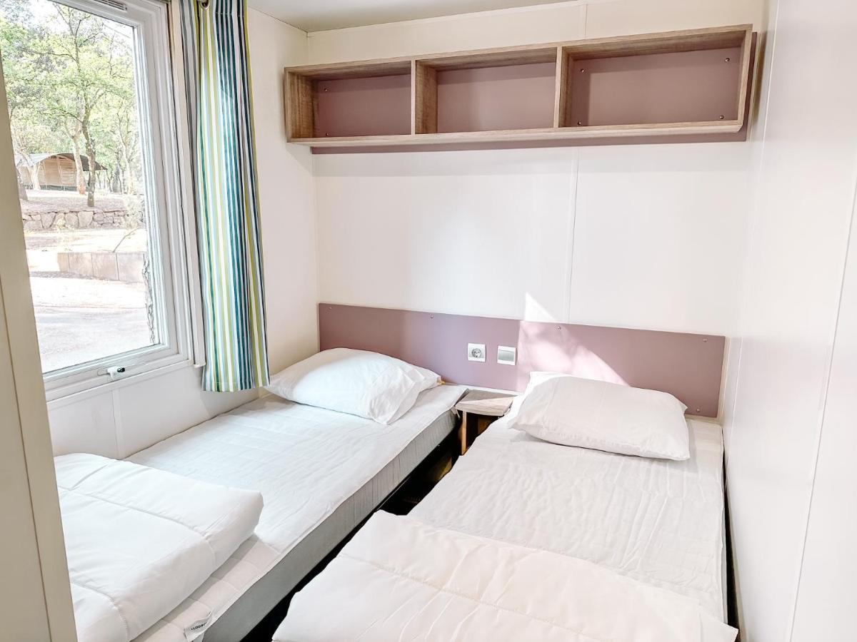 3 Bedroom Chalets Camping Lei Suves - Joycasa Roquebrune-sur Argens Extérieur photo
