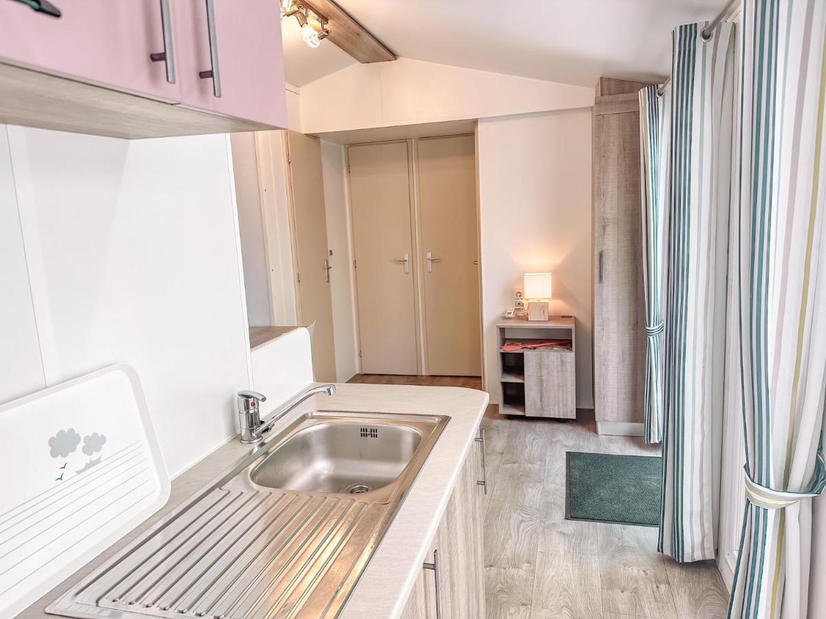 3 Bedroom Chalets Camping Lei Suves - Joycasa Roquebrune-sur Argens Extérieur photo