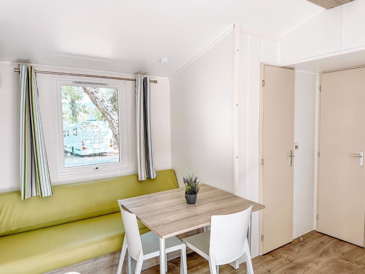 3 Bedroom Chalets Camping Lei Suves - Joycasa Roquebrune-sur Argens Extérieur photo