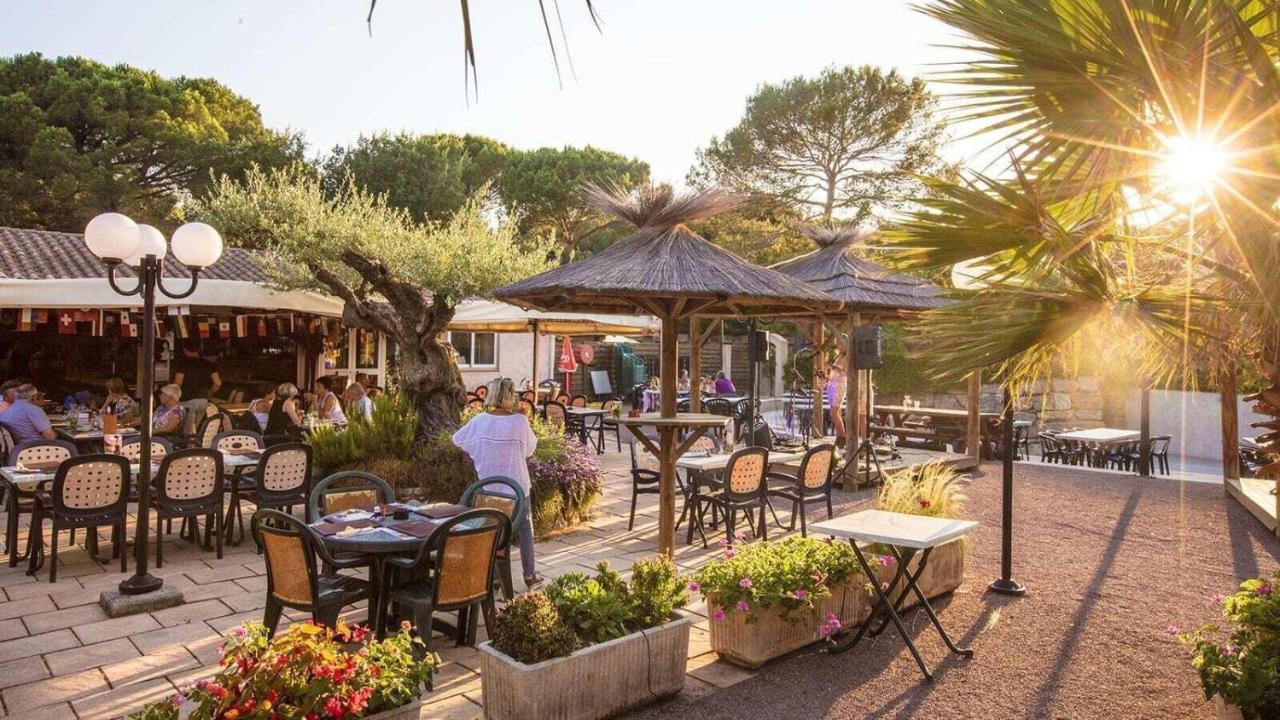3 Bedroom Chalets Camping Lei Suves - Joycasa Roquebrune-sur Argens Extérieur photo