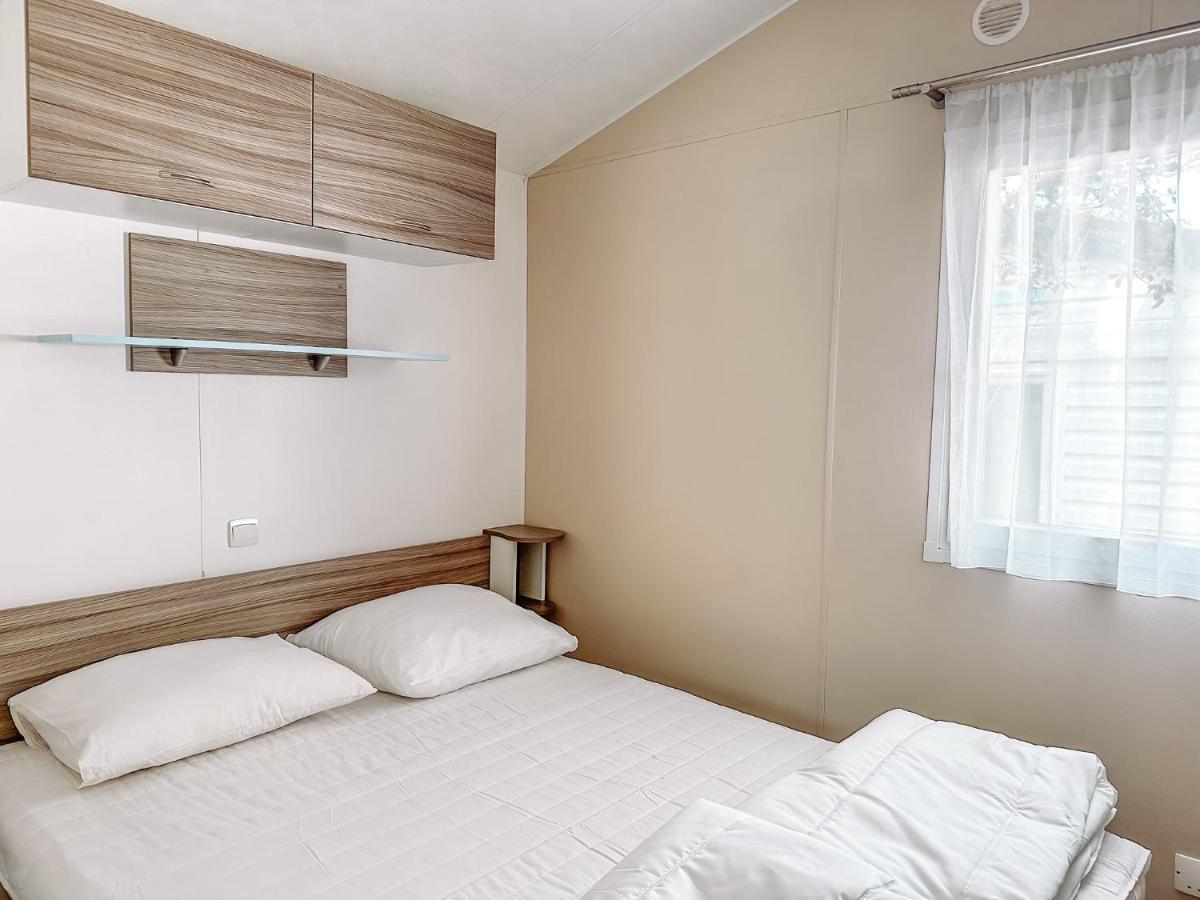 3 Bedroom Chalets Camping Lei Suves - Joycasa Roquebrune-sur Argens Extérieur photo